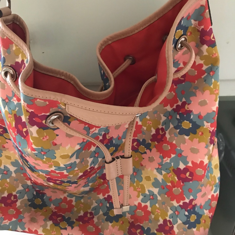 Coach Peyton Floral Drawstring